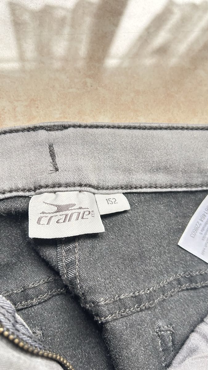 Pantaloni: Neu Reithose mit Grip Gr. 152 – Nuovo (secondo la descrizione) da Amsoldingen venduto da Jolly.79 2