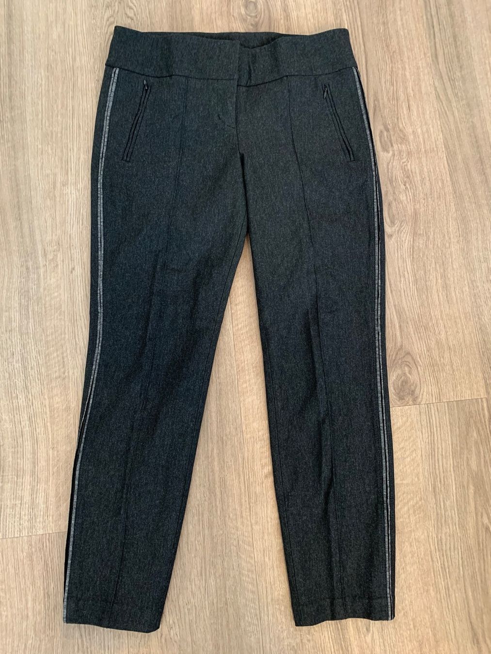 Cambio Pantaloni: Cambio Hose Stoffhose grau Gr. M / 38 – Usato da Fislisbach venduto da KolibriSecondhand
