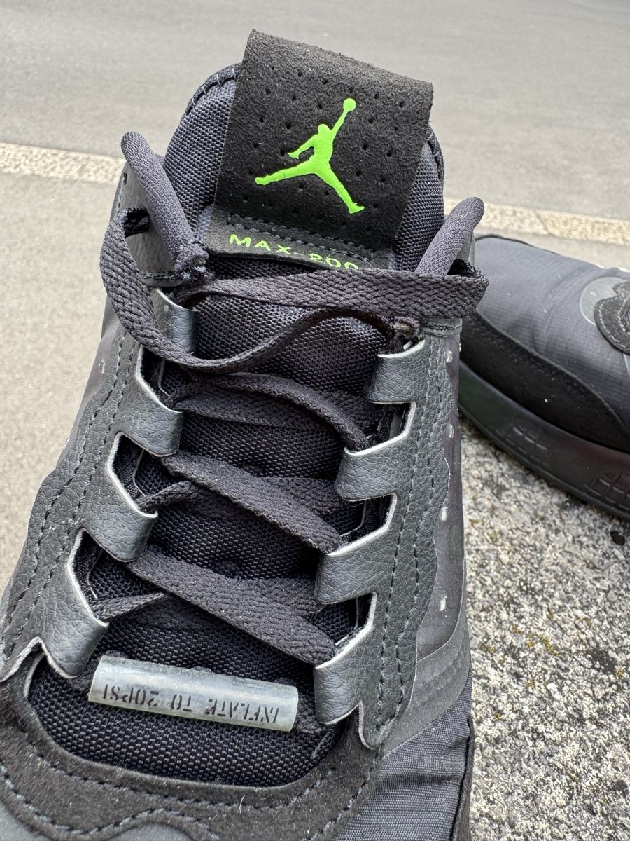 Jordan Scarpe da uomo: Jorden Sneaker – Usato da Basel venduto da Ursulabhardt 2