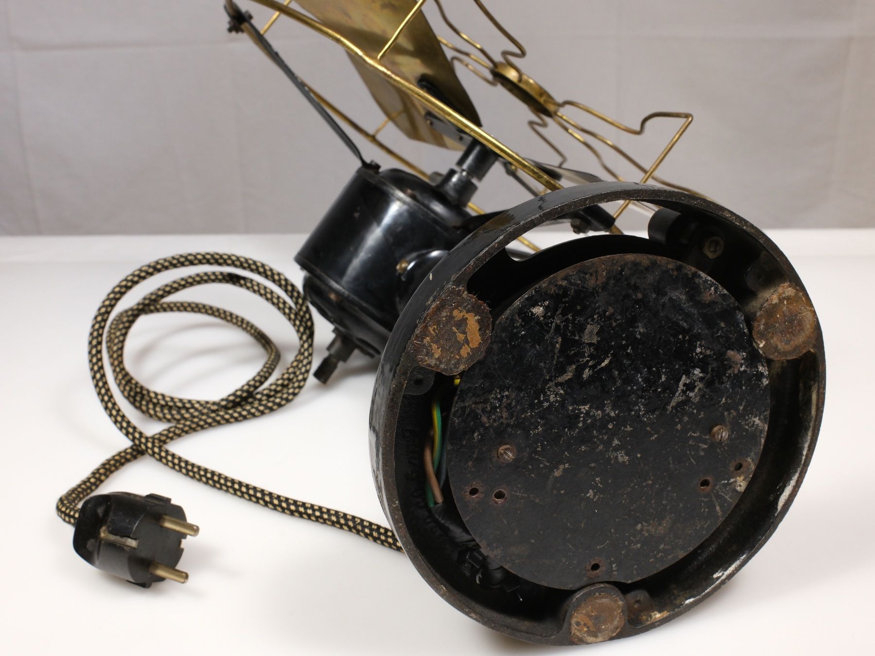 Ventilateurs: Antiker Ventilator Dr. ML, Max Levy Berlin N.65, Type 2518 – Défectueux à Lobsigen par Markus_Haenggi_Bern 8