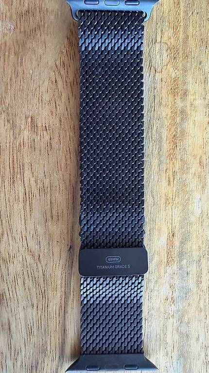 Bracciali & Braccialetti: Original Apple Black Titanium Milanese Loop M ungetragen OVP – Usato da Oberrieden venduto da redvolution 2