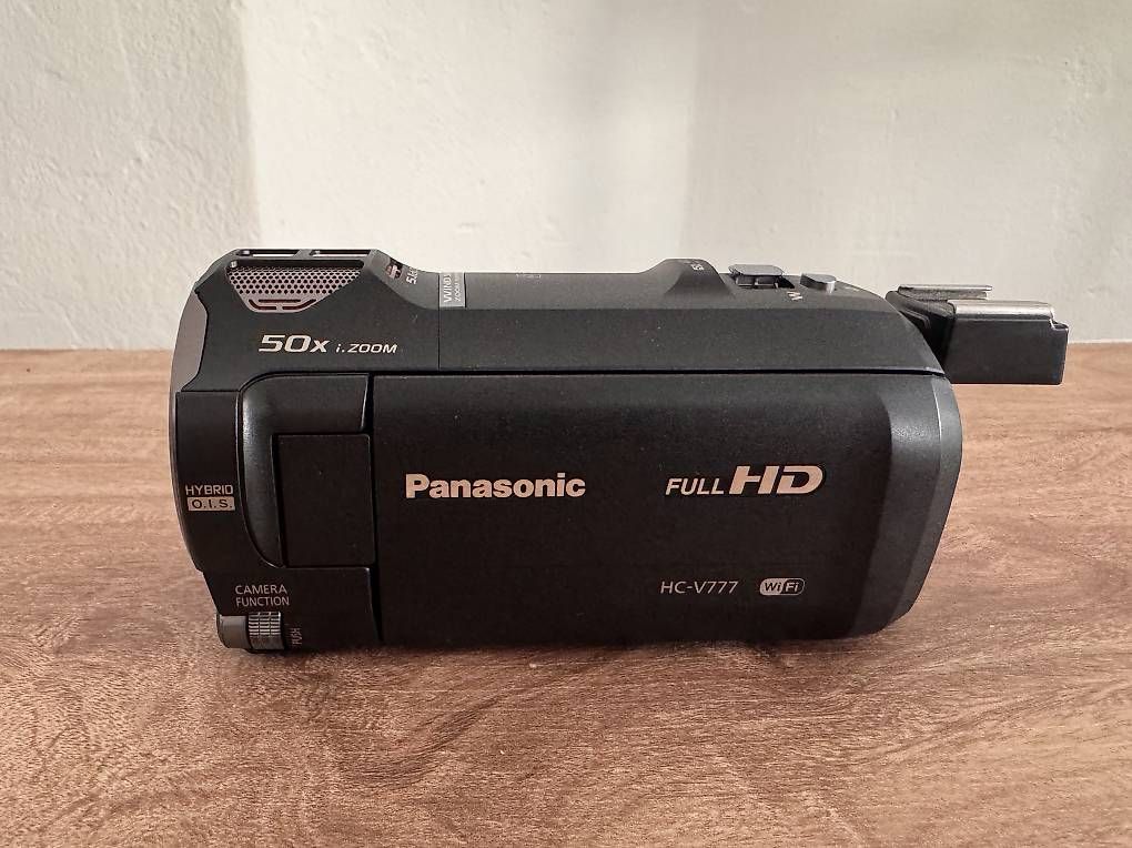 Videocamere: Panasonic HC-V777 Videokamera – Usato da Uhwiesen venduto da iammusician