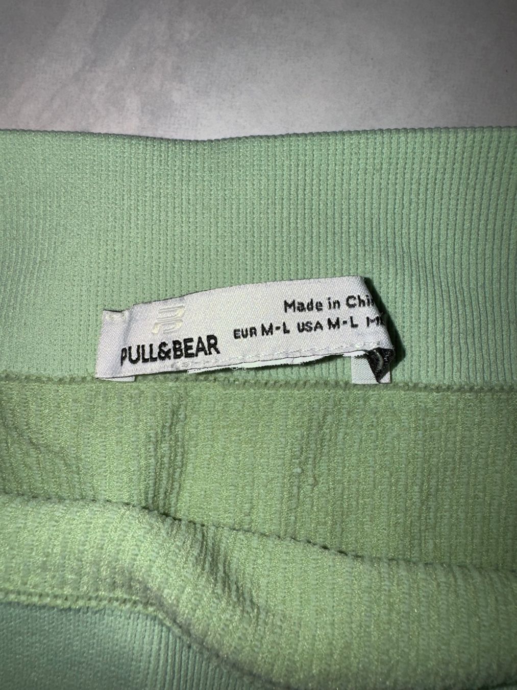 Pull&Bear Pantaloni: Pull&Bear Radlerhose, Gr. M-L, Mintgrün – Nuovo (secondo la descrizione) da Hergiswil NW venduto da kaufe_bei_kaufmann 2