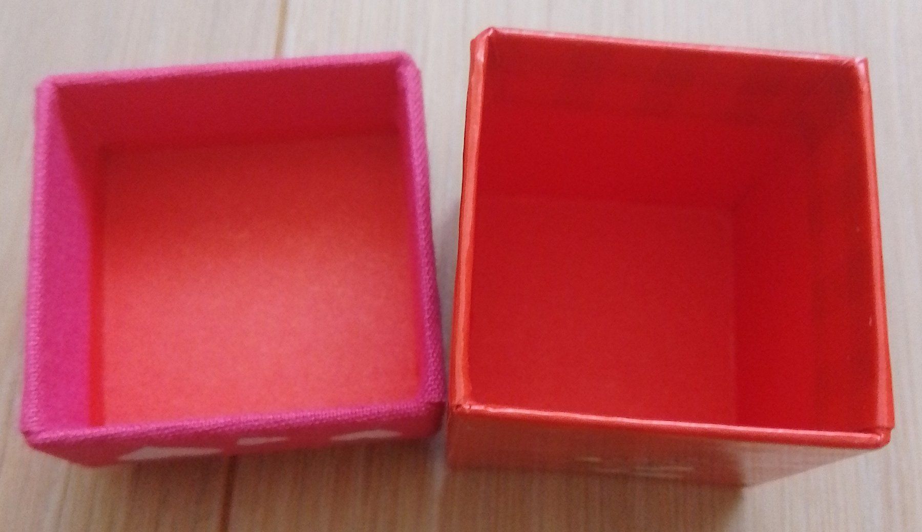 Tutte le decorazioni: Diddl Dösli rosa mit Herzen Karton 4 x 4 x 4,5 cm – Nuovo (secondo la descrizione) da Wohlen AG venduto da salamanderspielwaren 3