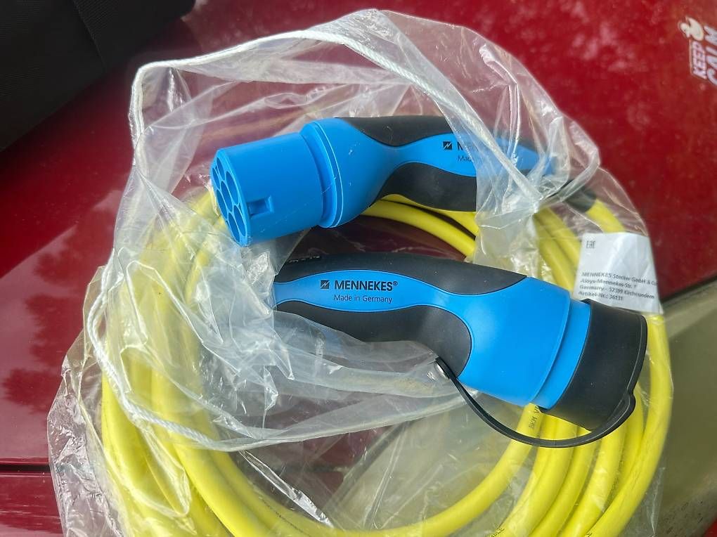 Kabel: Mercedes Benz Ladekabel – Gebraucht aus Vairano von rogers07