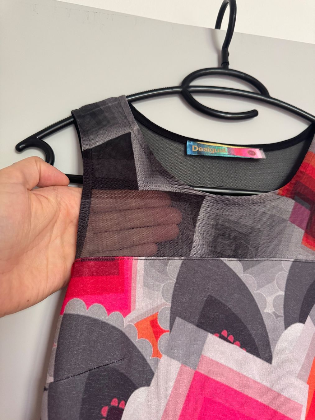 Desigual Kleider: Desigual Etuikleid grau, Grösse XS – Gebraucht aus Aarau von Gulianora 5