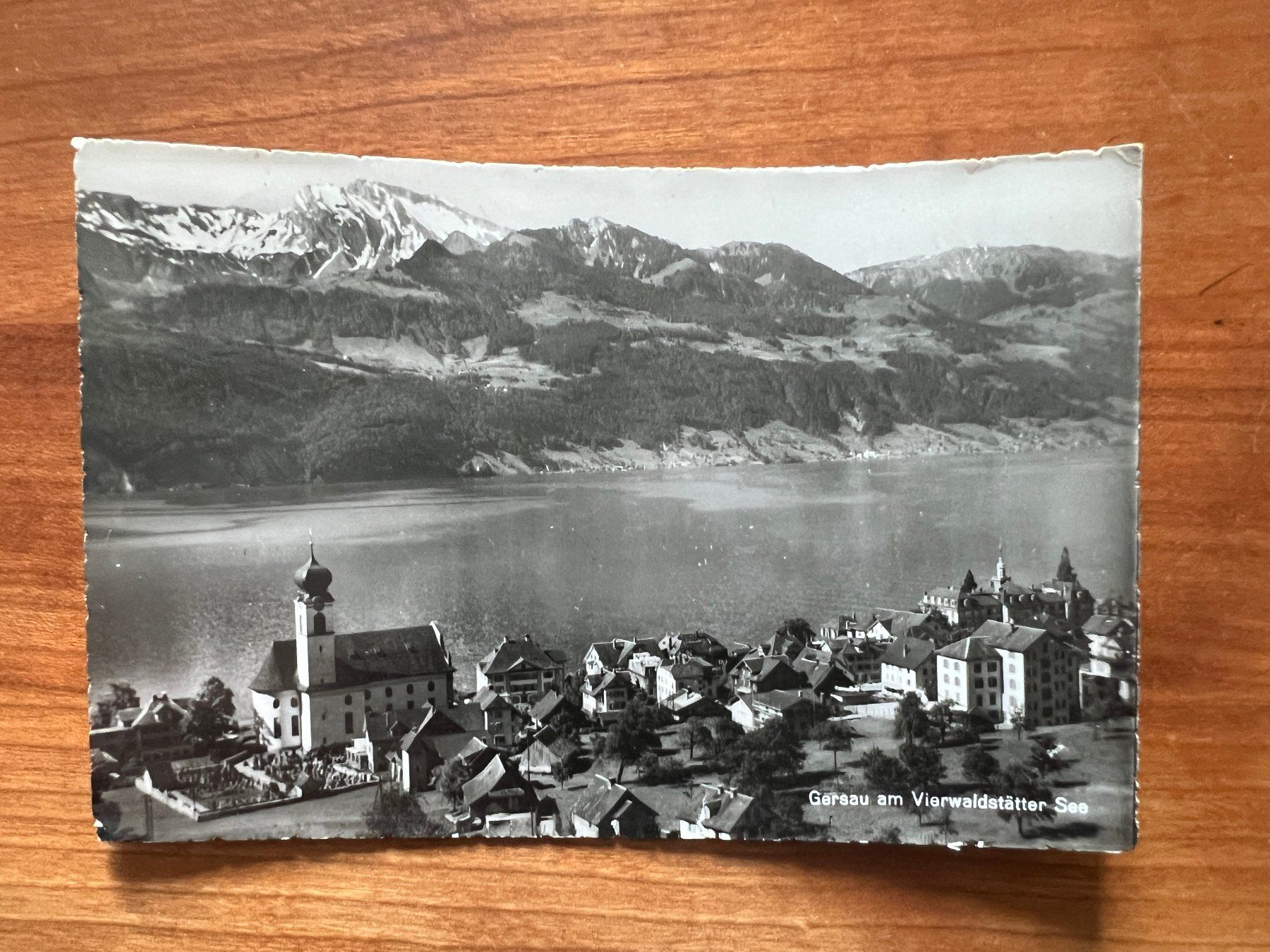 Cartoline postali: AK  1953 Gersau   (G1983) – Usato da Hinwil venduto da Sidi4