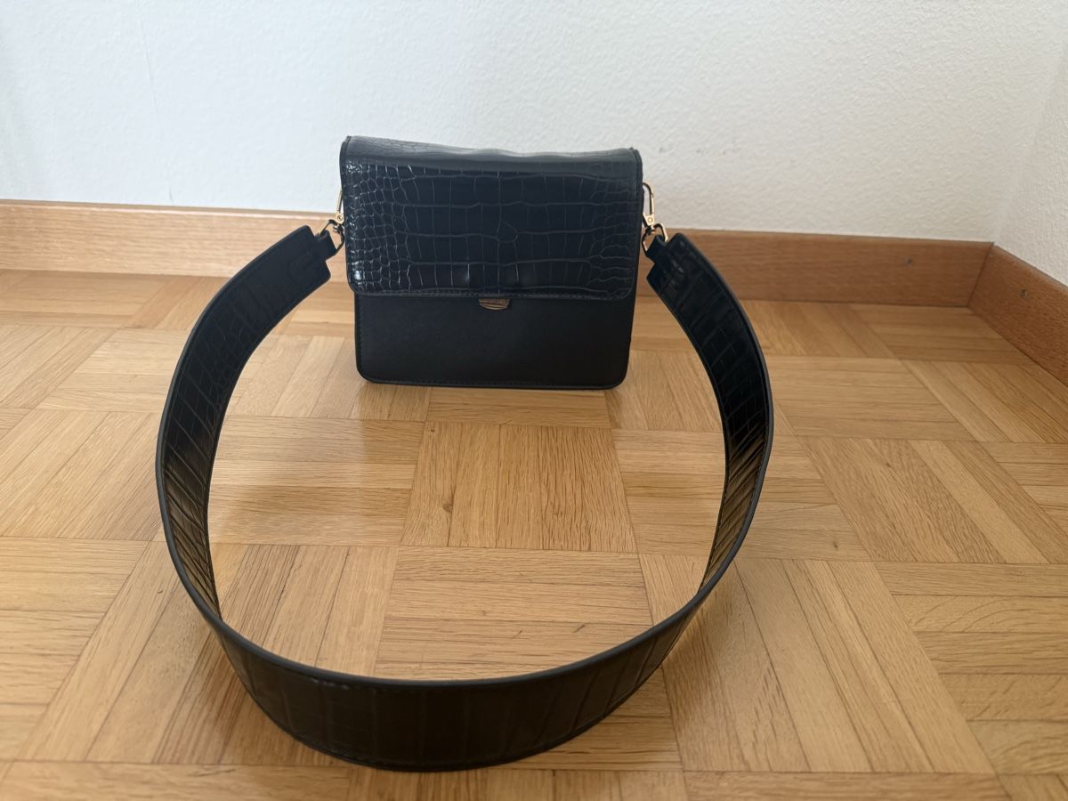 Borse da donna: Handtasche – Usato da Stans venduto da lorena.17 2