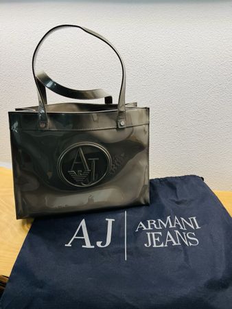 Armani Jeans Lack Tasche grau mit Staubbeutel guter Zustand