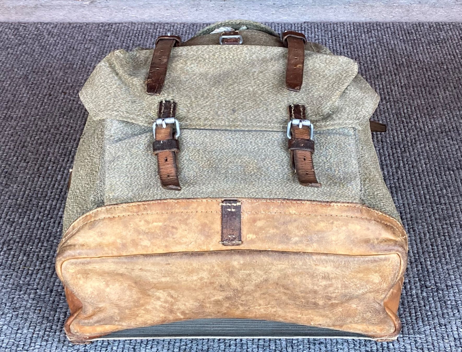 Zaini: Militärrucksack – Usato da Lüchingen venduto da Eeizo 5
