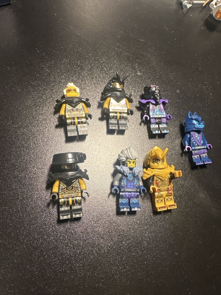 Lego Statuette: 7NinagoFiguren mit Raumschiff ab 15Fr! – Nuovo (secondo la descrizione) da Niederrohrdorf venduto da Guido.B 1