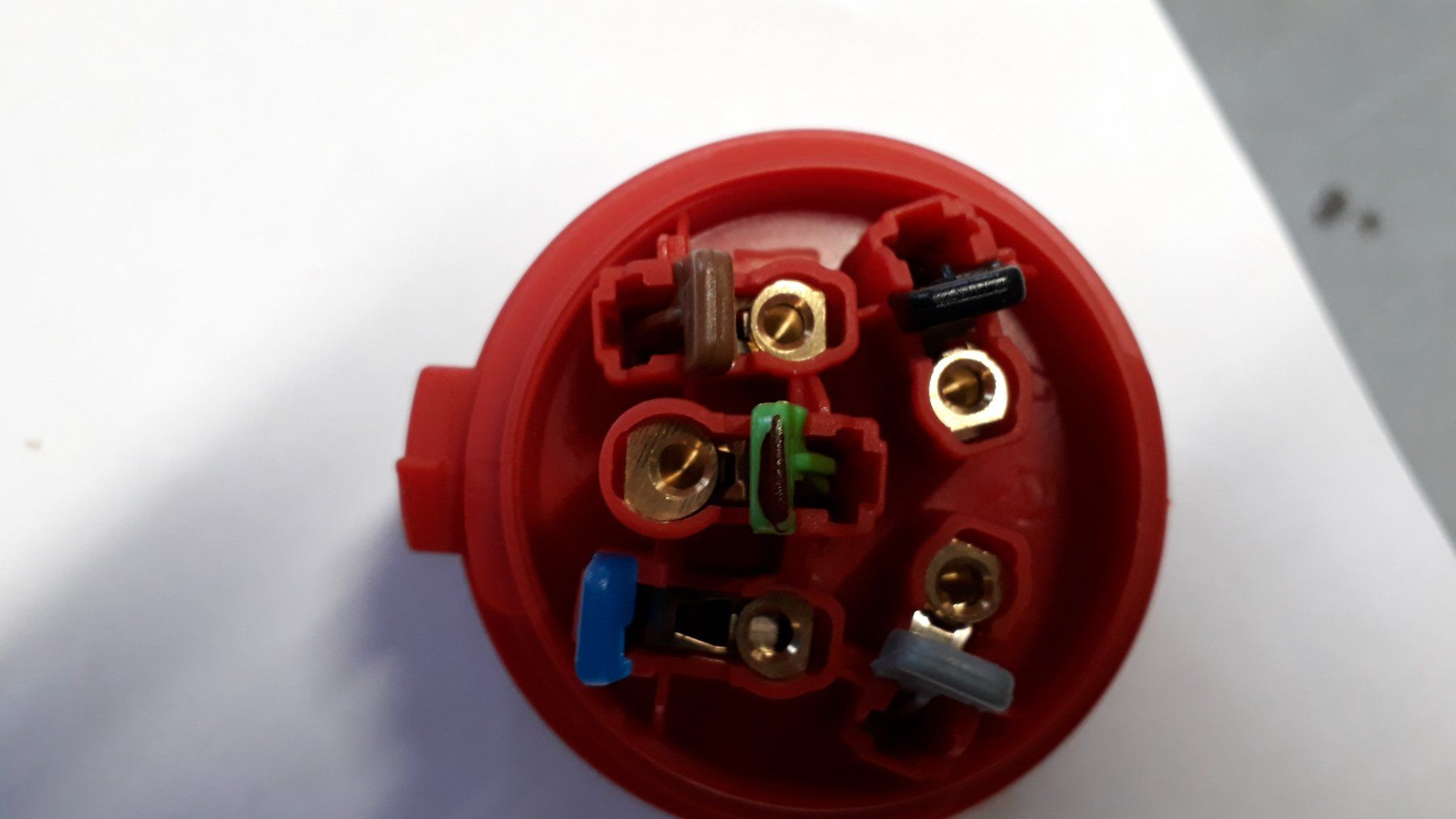 Unità & Adattatore: Robuste Starkstrom Stecker 16A, 5-polig, Rot, Neuwertig – Usato da Boswil venduto da yceman69 2