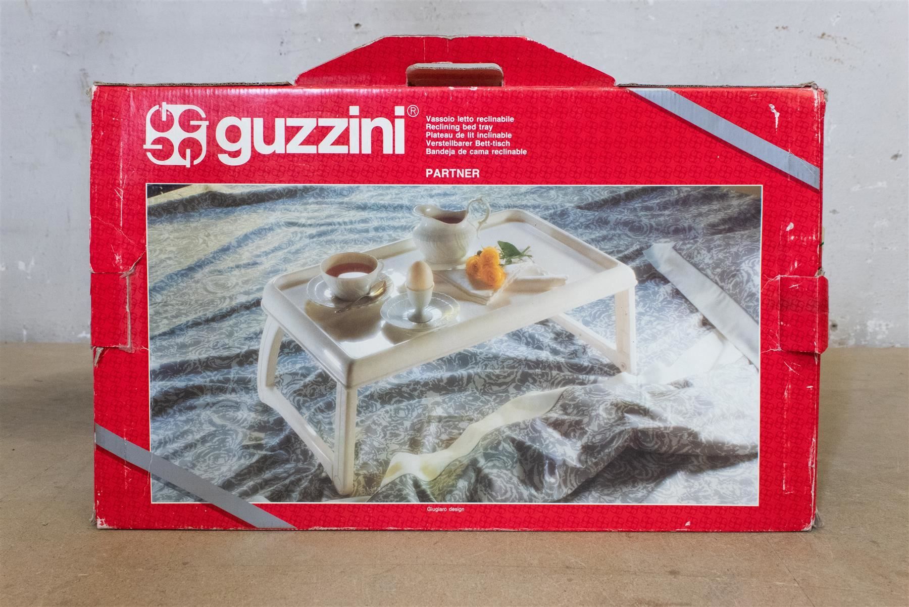 Tablet PC: Guzzini Bett-Tisch "Partner" von Giugiaro Design / weiss – Usato da Zürich venduto da ZuercherBrockenhaus