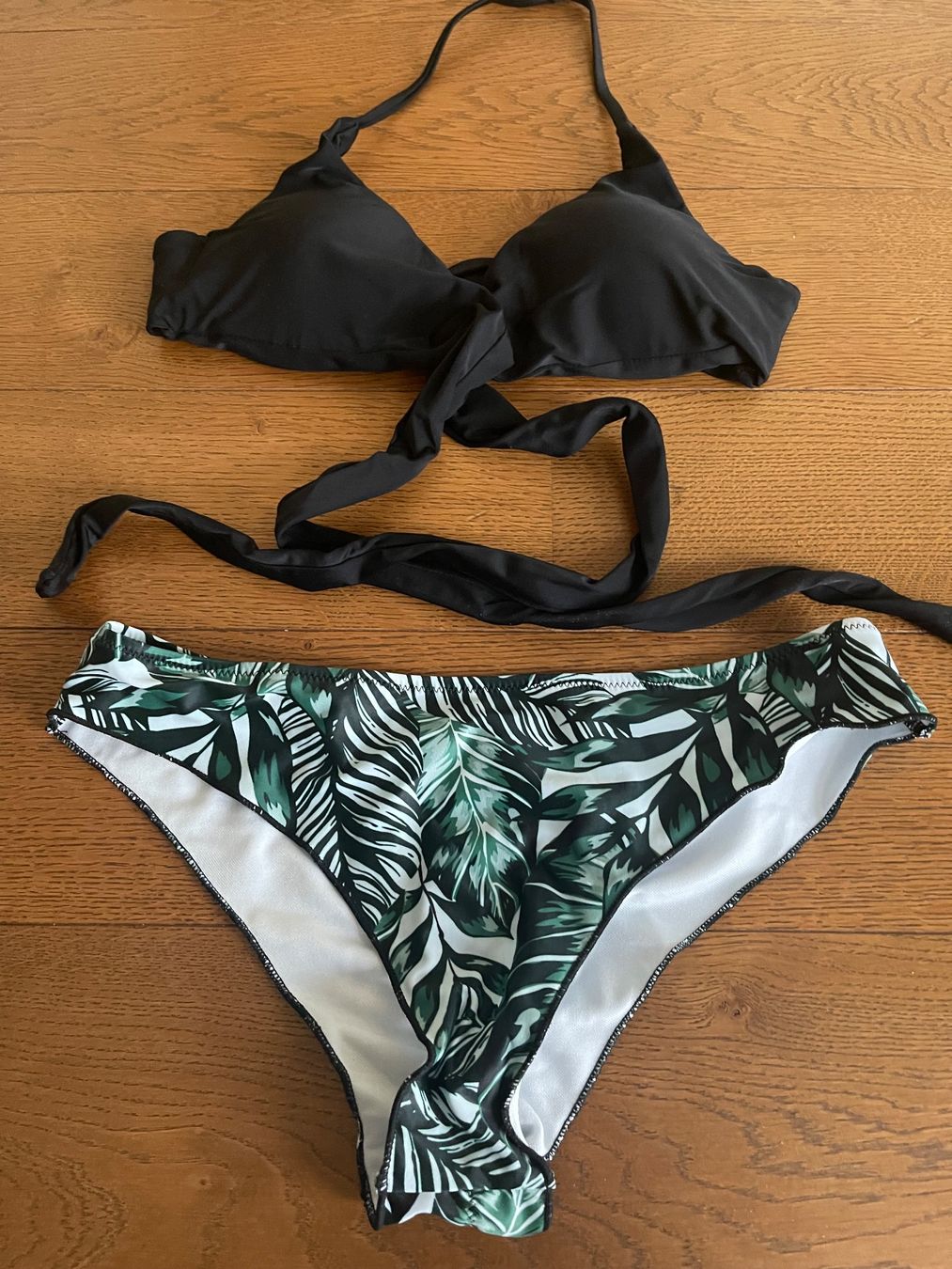 Costumi da bagno & Bikini: Bikini Neu Gr S Grün Schwarz – Nuovo e nell'imballaggio originale da Bassersdorf venduto da Sandy456 1