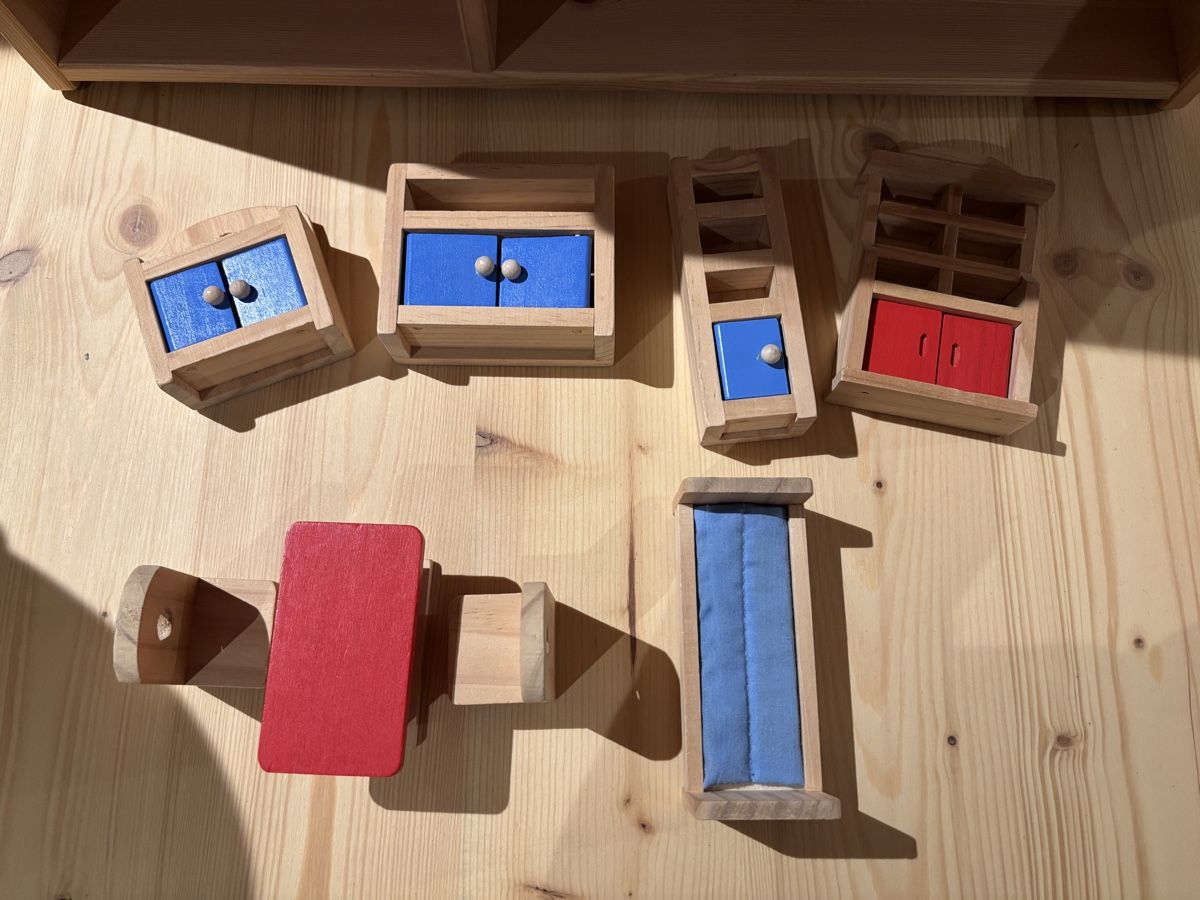 Ikea Case e mobili per bambole: Puppenhaus  – Usato da Gamprin-Bendern venduto da Jennifer-1988 1
