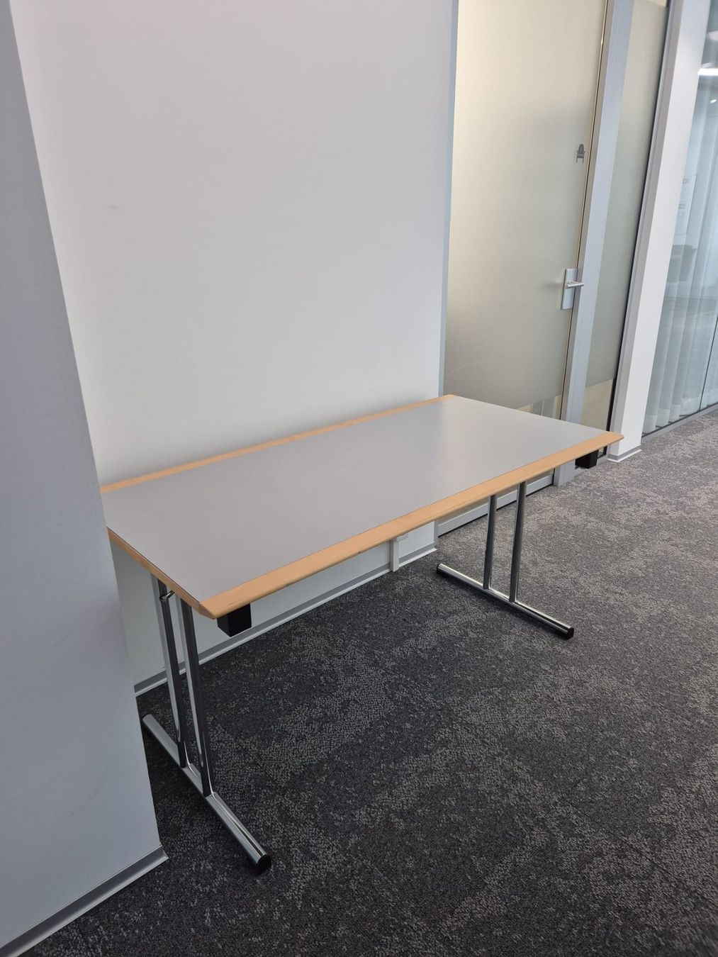 Schreibtische: Klappbarer Schreibtisch – Gebraucht aus Münchenstein von han_h2xt 1