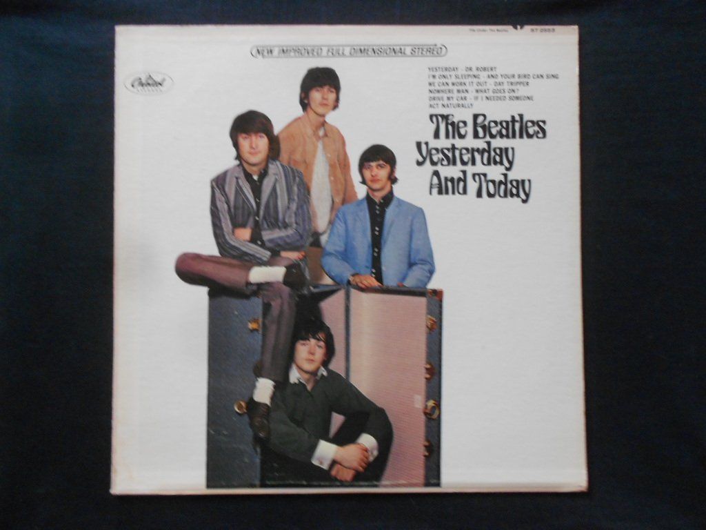 Vinyles: THE BEATLES  -  YESTERDAY AND TODAY – D'occasion à Bex par Giorgiob