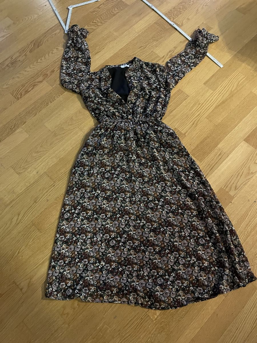 Vestiti: Kleid Gr. M langarm I am Kleid – Usato da Rüschlikon venduto da Lajniii 2