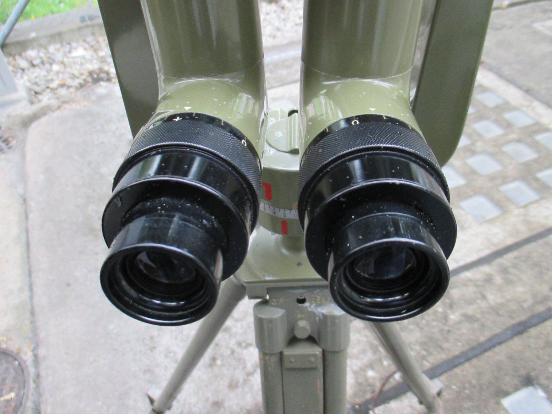 Schweizer Armee Feldstecher: Kern Grabenfernrohr 12x72 mit Stativ. – Gebraucht aus zürich von Haluk1 3