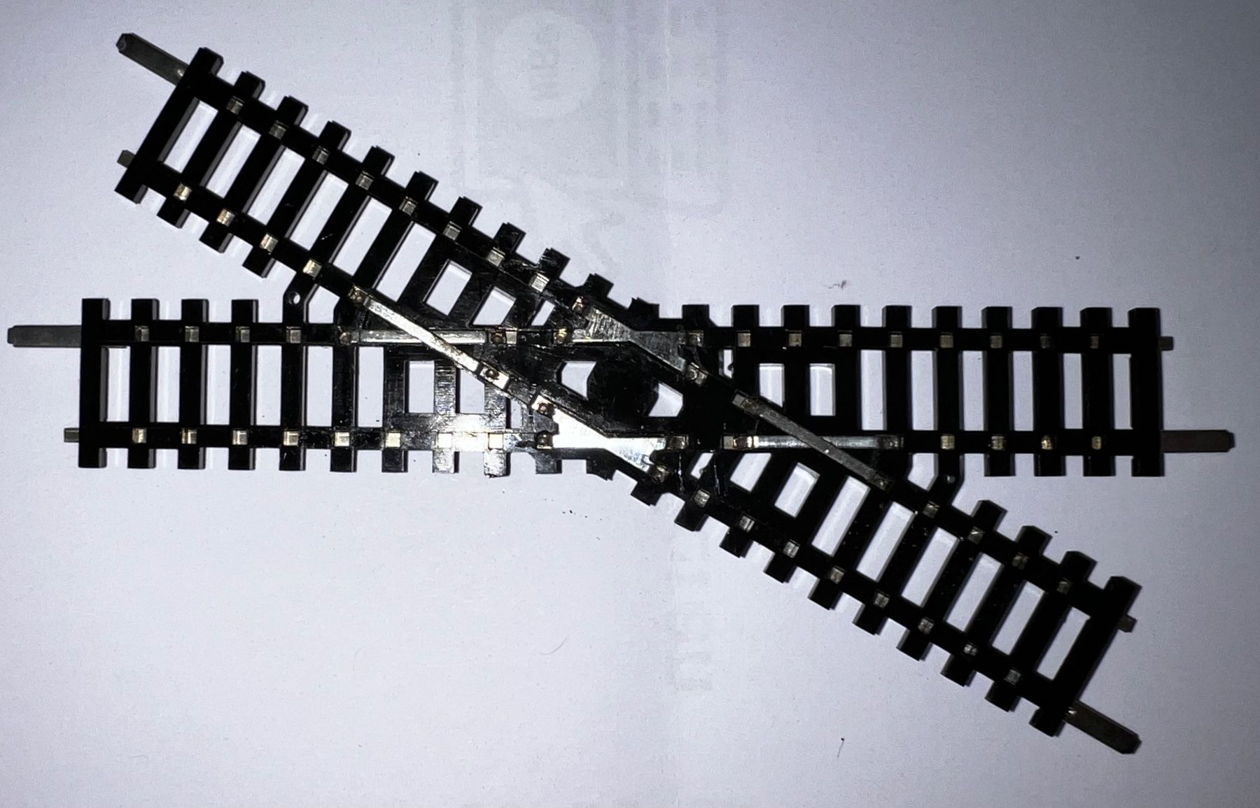 Trix Modelleisenbahnen: Minitrix 4958, Kreuzung 30 Grad – Gebraucht aus Basel von jonnyhaas 2