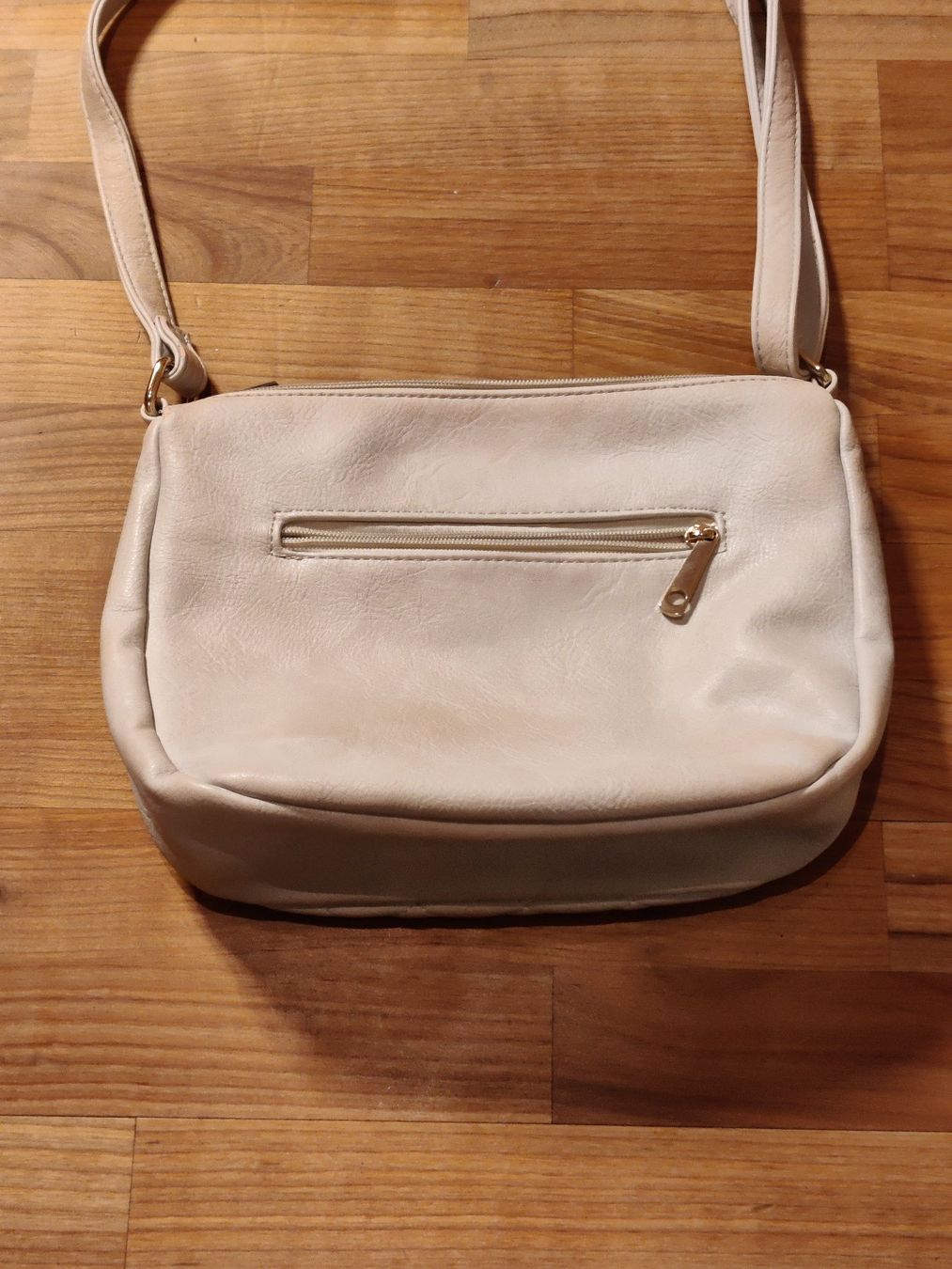 Borse da donna: Schöne Umhänge-tasche – Usato da Birmensdorf ZH venduto da Nebuliane 2