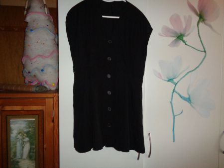 *** schwarzes Kleid *** / grosse Knöpfe / Chicoree ab 1.00