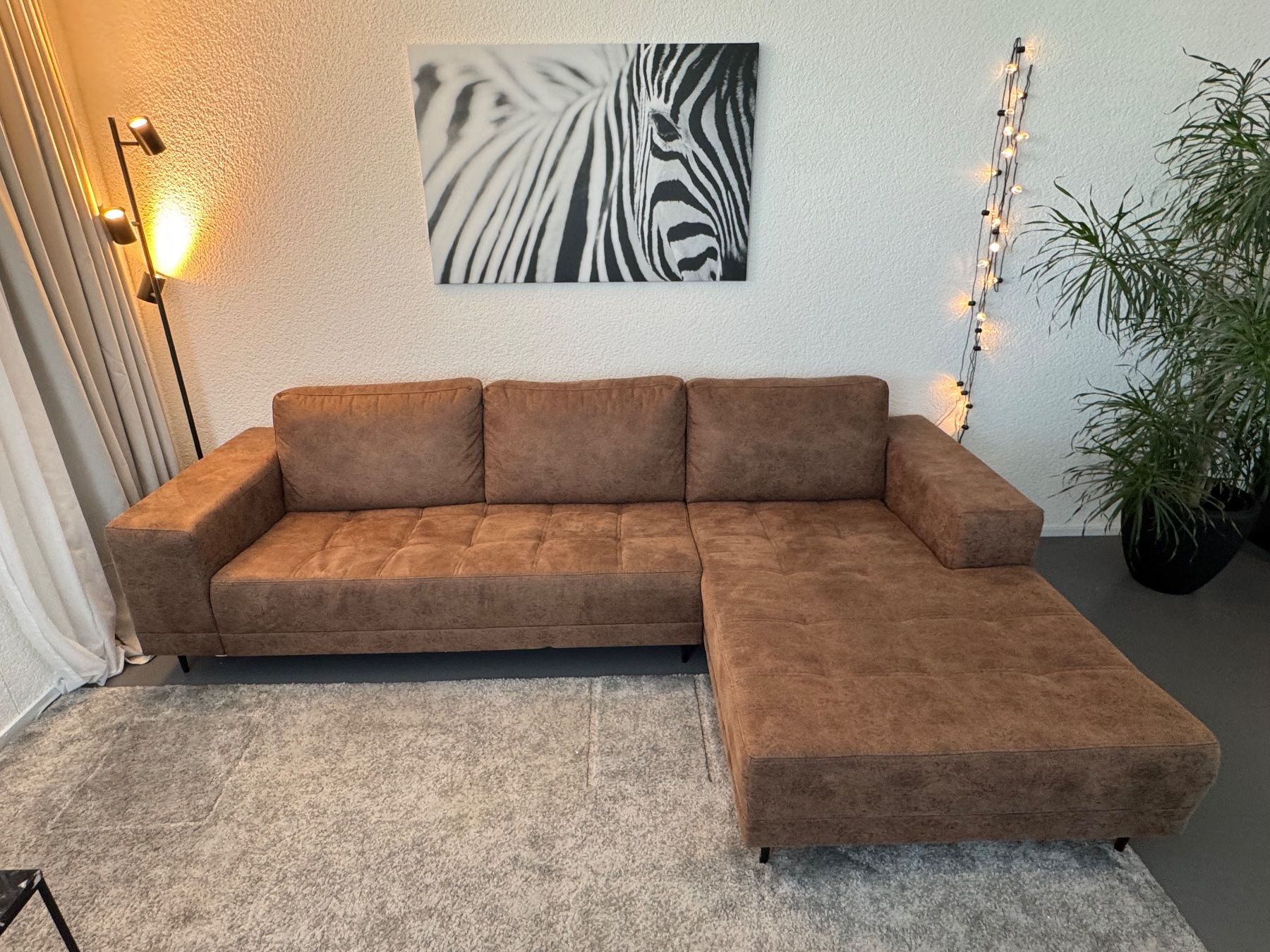 Sofas: Modernes Ecksofa in Antikleder-Optik - CHF 600 – D'occasion à Glattpark Opfikon par Darianails 1