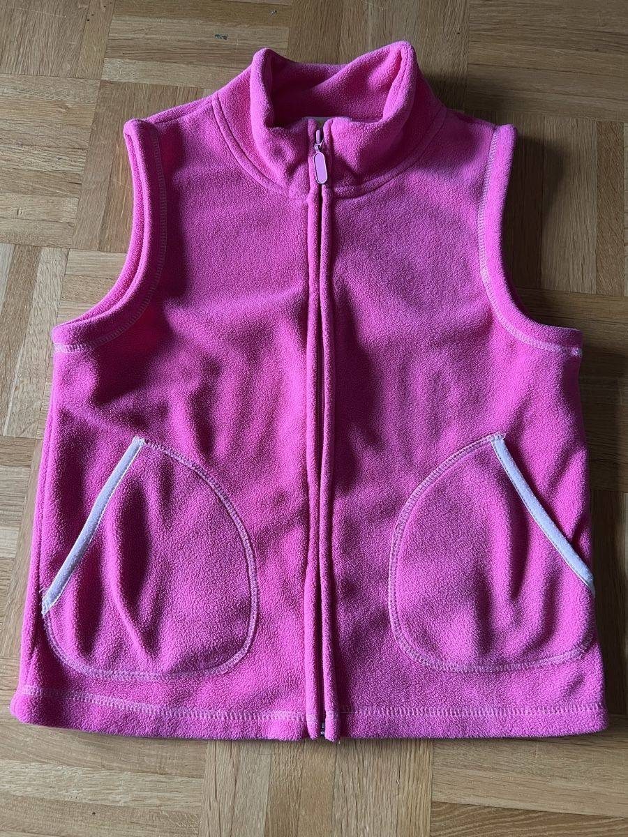 Sonstige Mädchenkleider: Kinder Gilet, Gr. 128 – Gebraucht aus Kilchberg ZH von Von_dutch