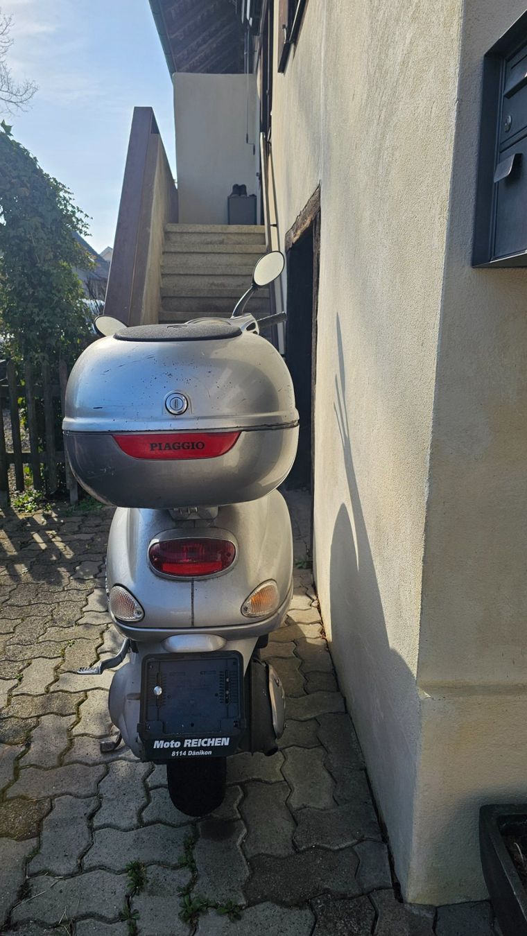 Piaggio Strada: Vespa Piaggo ET4, 125er – Usato da Cham venduto da cgroove 2