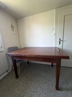 Esstisch und 3 Stühle