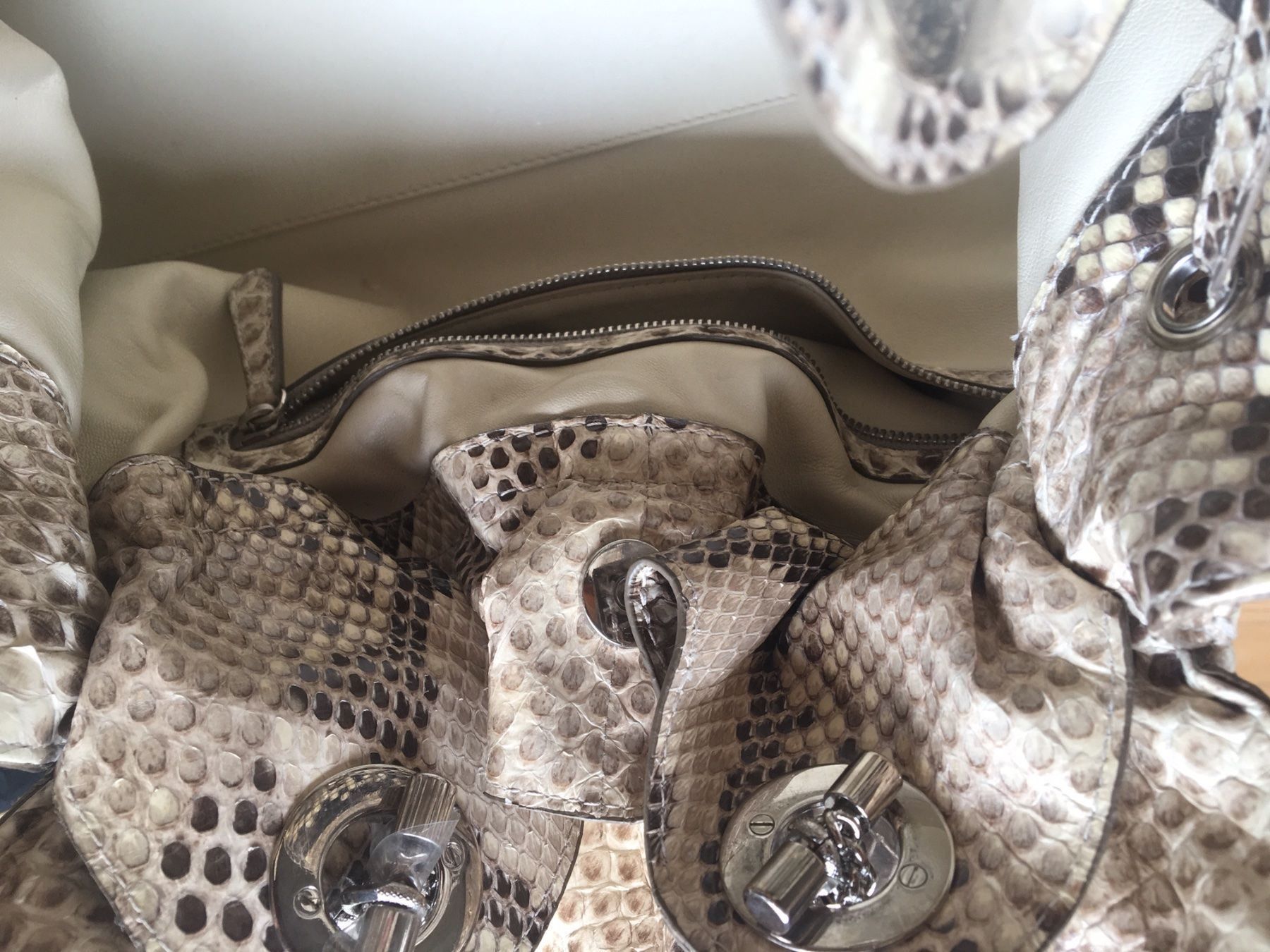 Dior Borse da donna: Schlangenledertasche von Dior – Nuovo e nell'imballaggio originale da Brione s. Minusio venduto da batwoman3 4