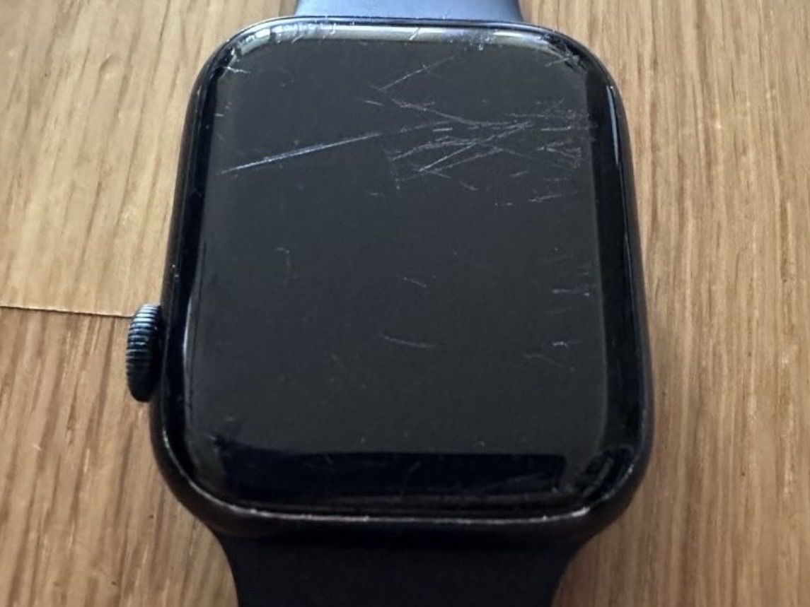 Apple Smartwatch: Apple Watch Series 8 45mm – D'occasion à Fehraltorf par KeCapi 2