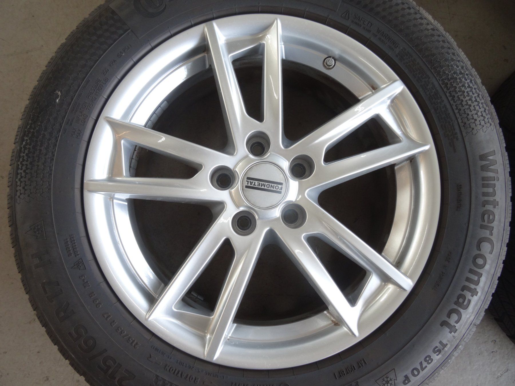Hyundai Pneumatici & Ruote complete: Hyundai Tucson Winterräder mit TPMS – Usato da Oberrüti venduto da Hardcoretuning 1