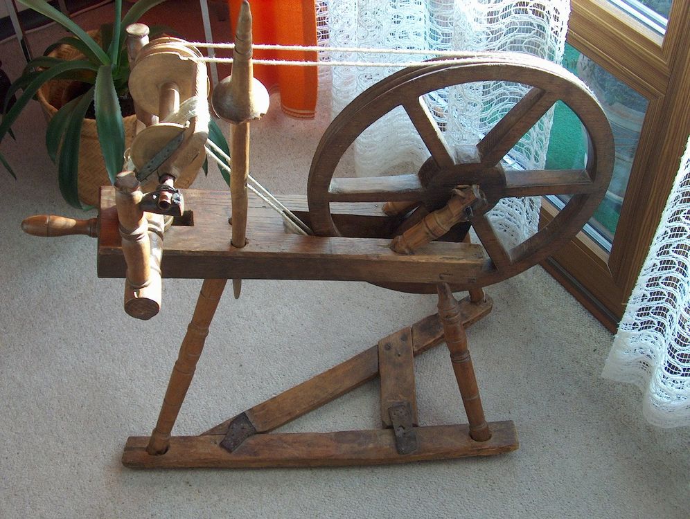 Rouet antique fonctionnel et complet Kaufen auf Ricardo