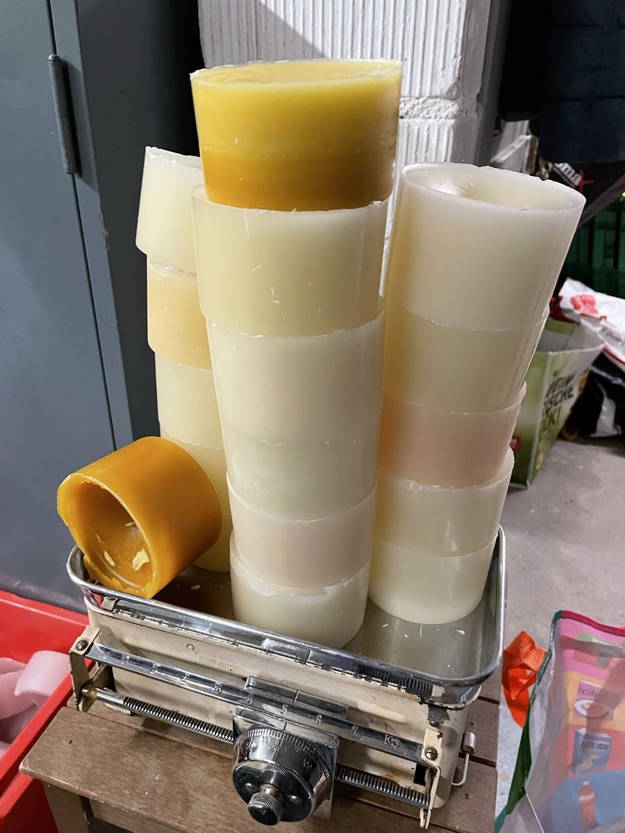 Candele: Bienenwachs – Usato da Lüsslingen venduto da eehm 1