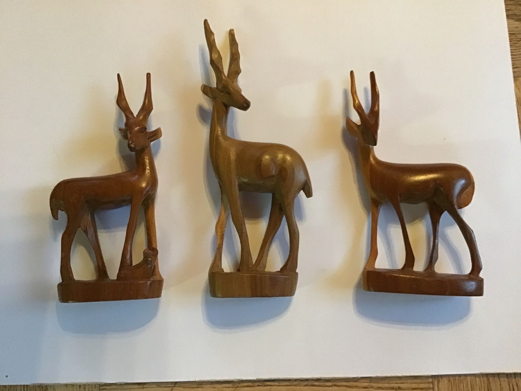 Statuette: 3 Holz Springböcke Figuren Deko, Handarbeit – Usato da Rüti ZH venduto da Wernika1