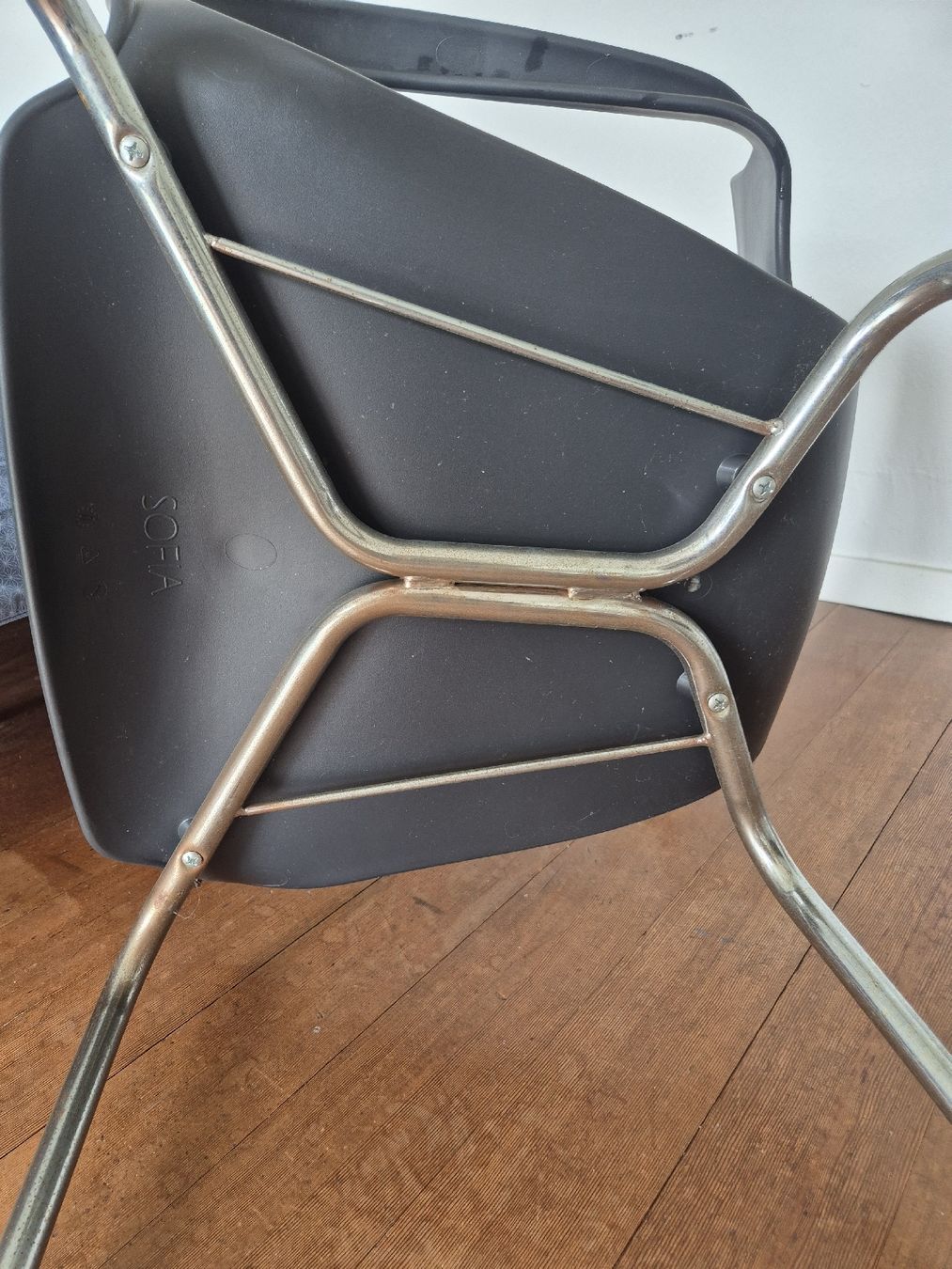 Stühle: SOFIA Schalenstühle Design – Gebraucht aus Frenkendorf von naibaf01 3