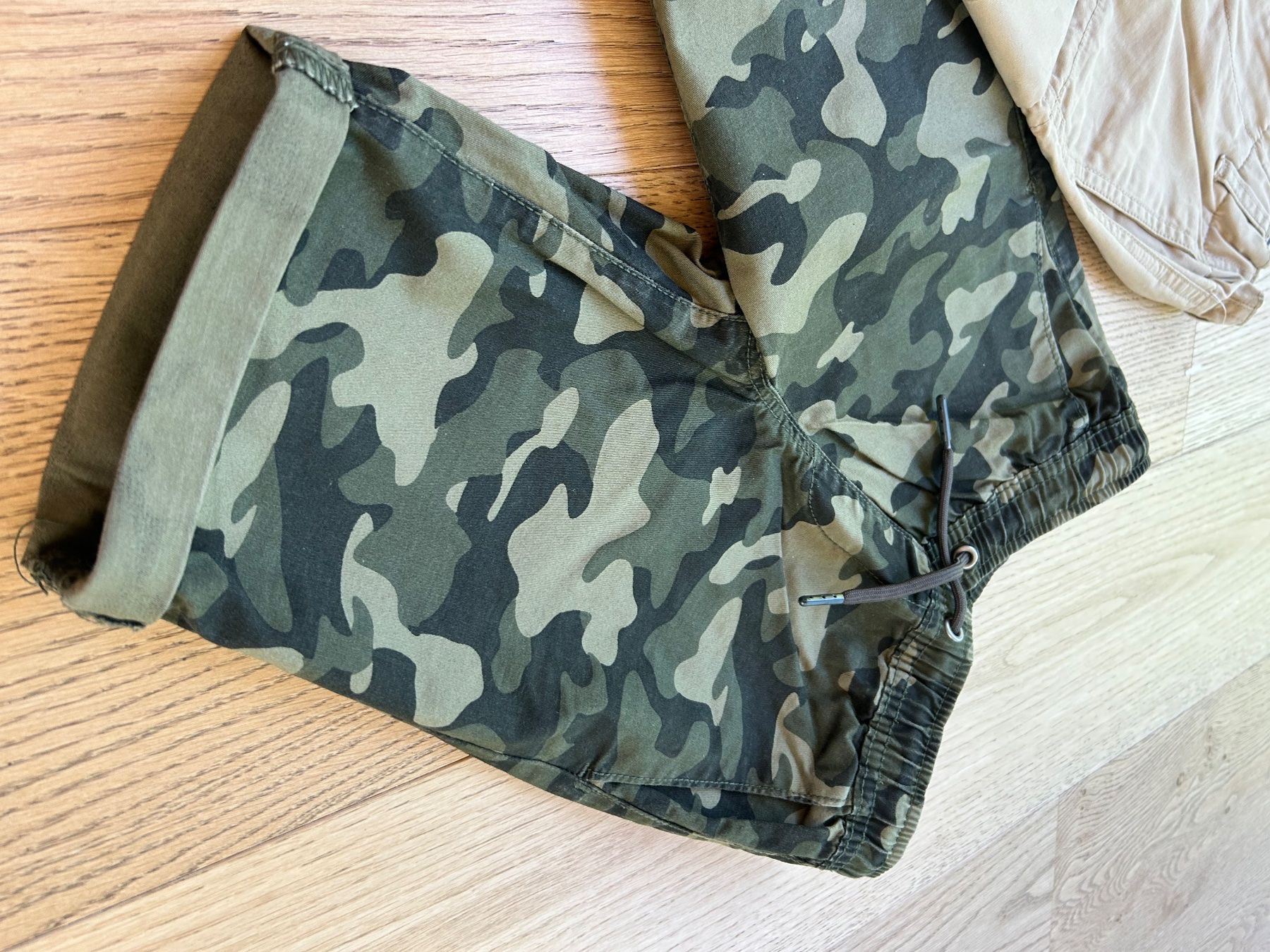 Pantaloni: Shorts Ge.122/128 – Nuovo (secondo la descrizione) da Rothrist venduto da szc_9dg5 2