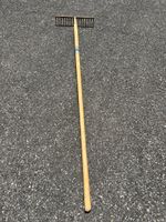 Rechen mit Holzstiel – 45 cm Arbeitsbreite –