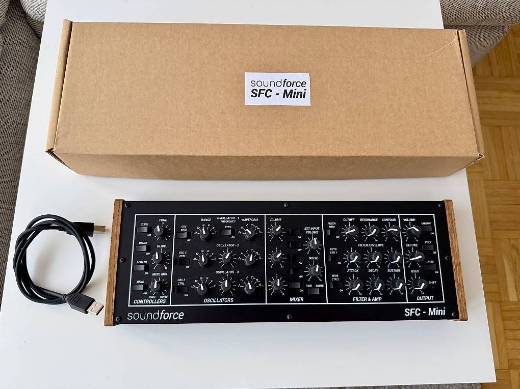 Strumenti musicali: Soundforce SFC-Mini Synthesizer Moog Midi Controller + OVP – Usato da St. Gallen venduto da -zAk- 4
