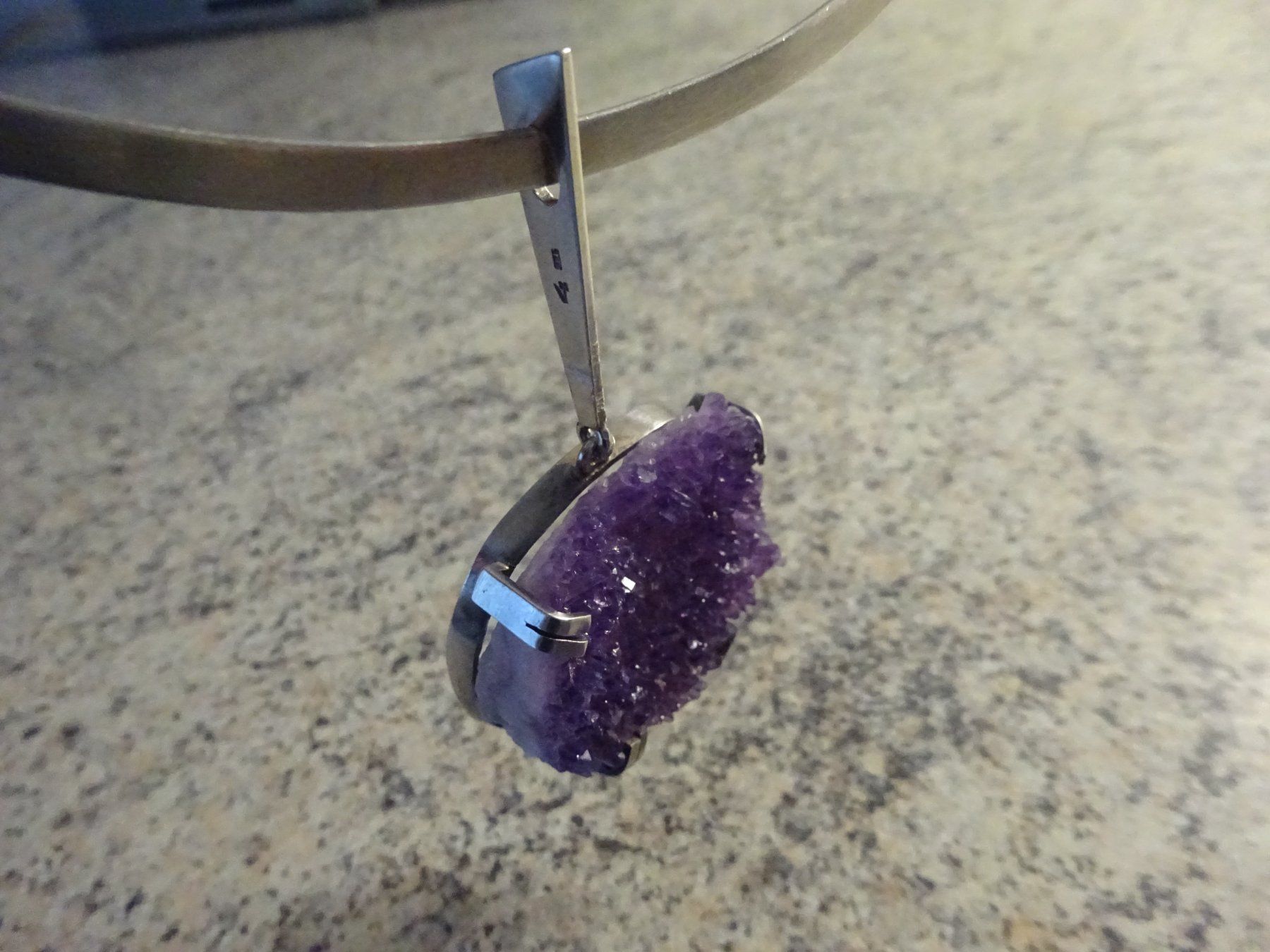 Catenine: Halsreif mit Amethyst Anhänger – Usato da Esslingen venduto da eintagammeer 2