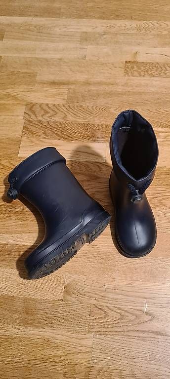 Scarpe per ragazzi: Gummistiefel Gr 25 – Usato da Thalwil venduto da manuela_balett