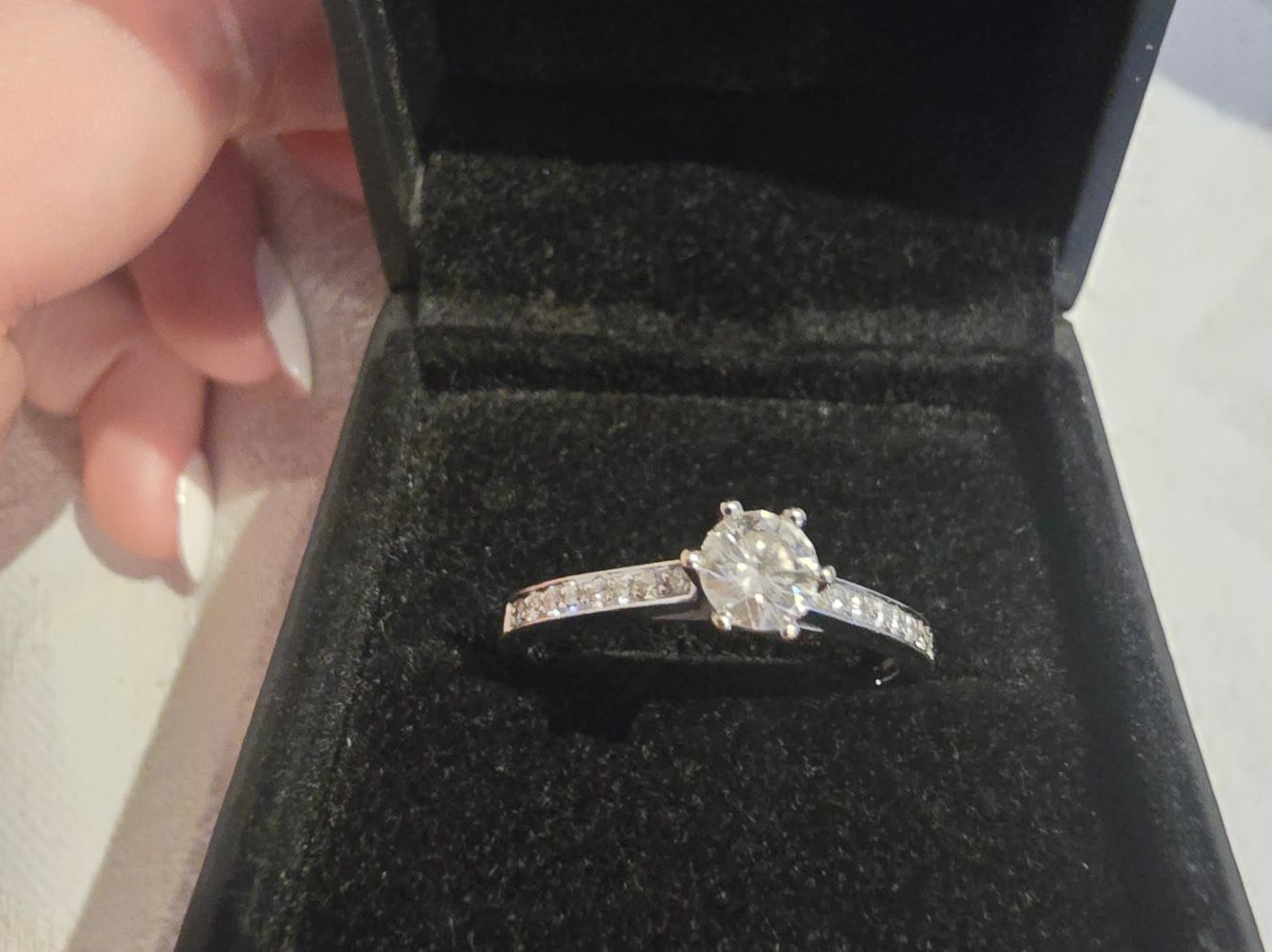Anelli: Diamant Ring/Verlobungsring 💎 – Usato da Sargans venduto da Kiness