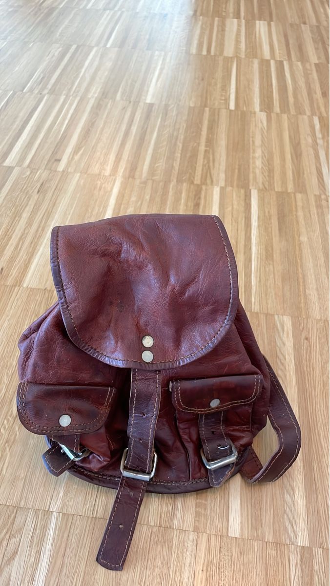 Zaini: Vintage echt Leder mini Rucksack – Nuovo (secondo la descrizione) da Zürich venduto da saraA94