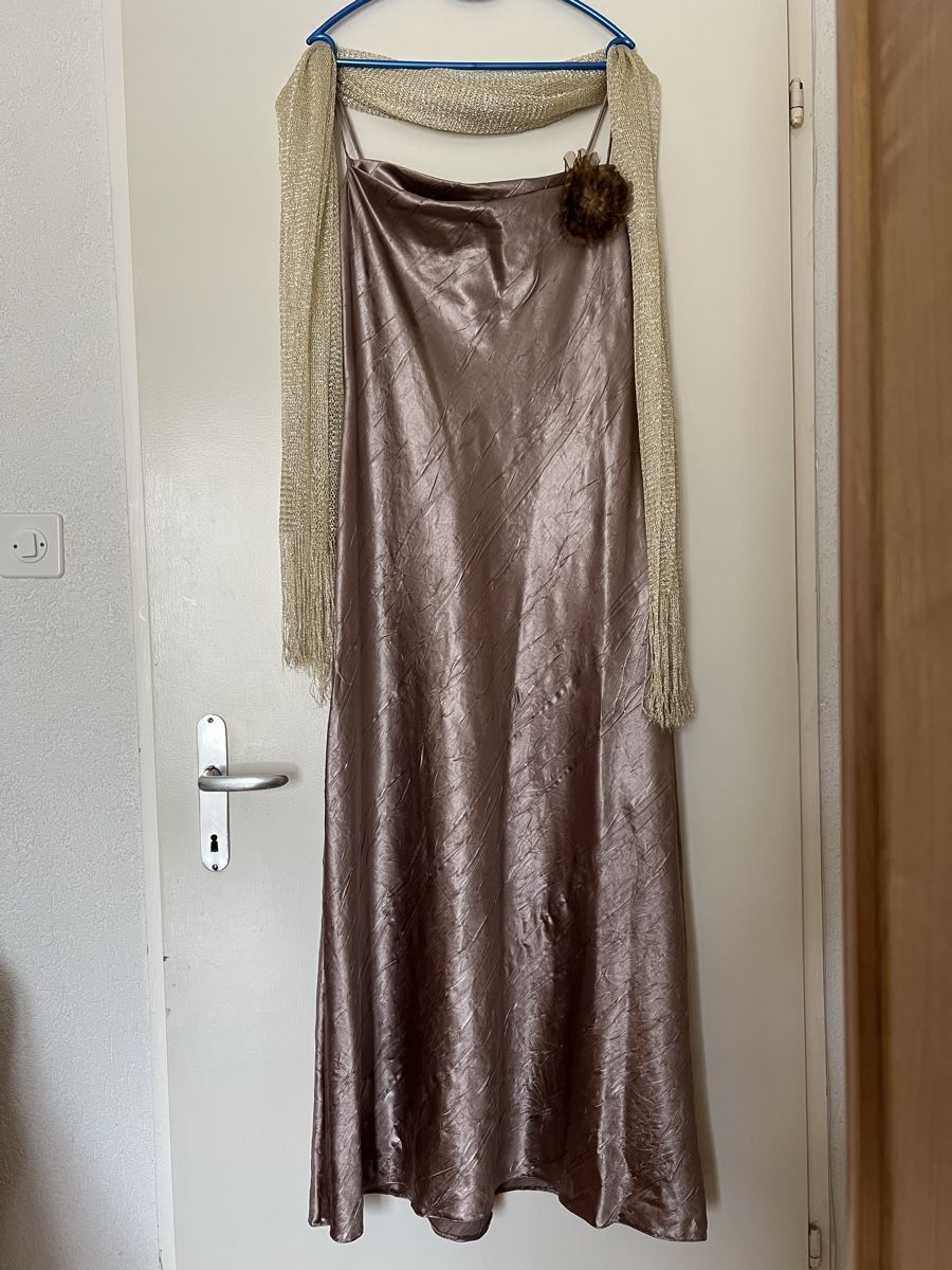 Kleider: Jolie Robe, taille 40 – Gebraucht aus Sierre von mimi7575
