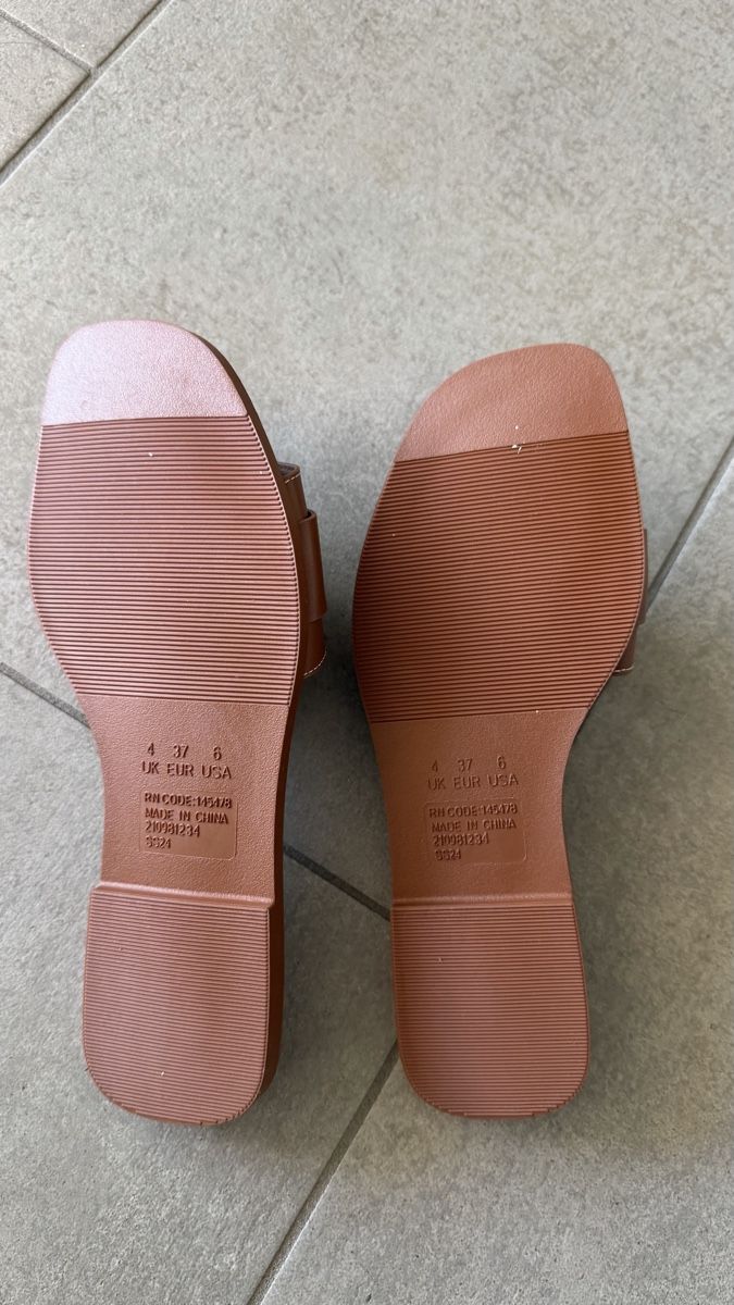Scarpe da donna: Braune Pantoletten / Sandalen – Nuovo (secondo la descrizione) da Othmarsingen venduto da J_Shop 1