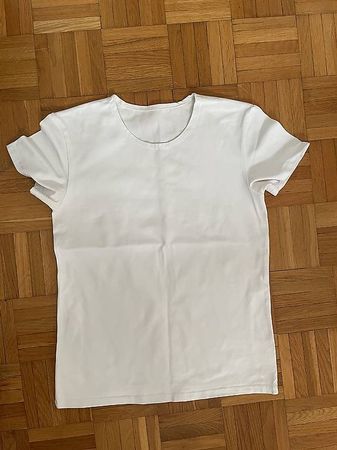 2x T-shirt blanches (long-sleeve, short-sleeve) T34