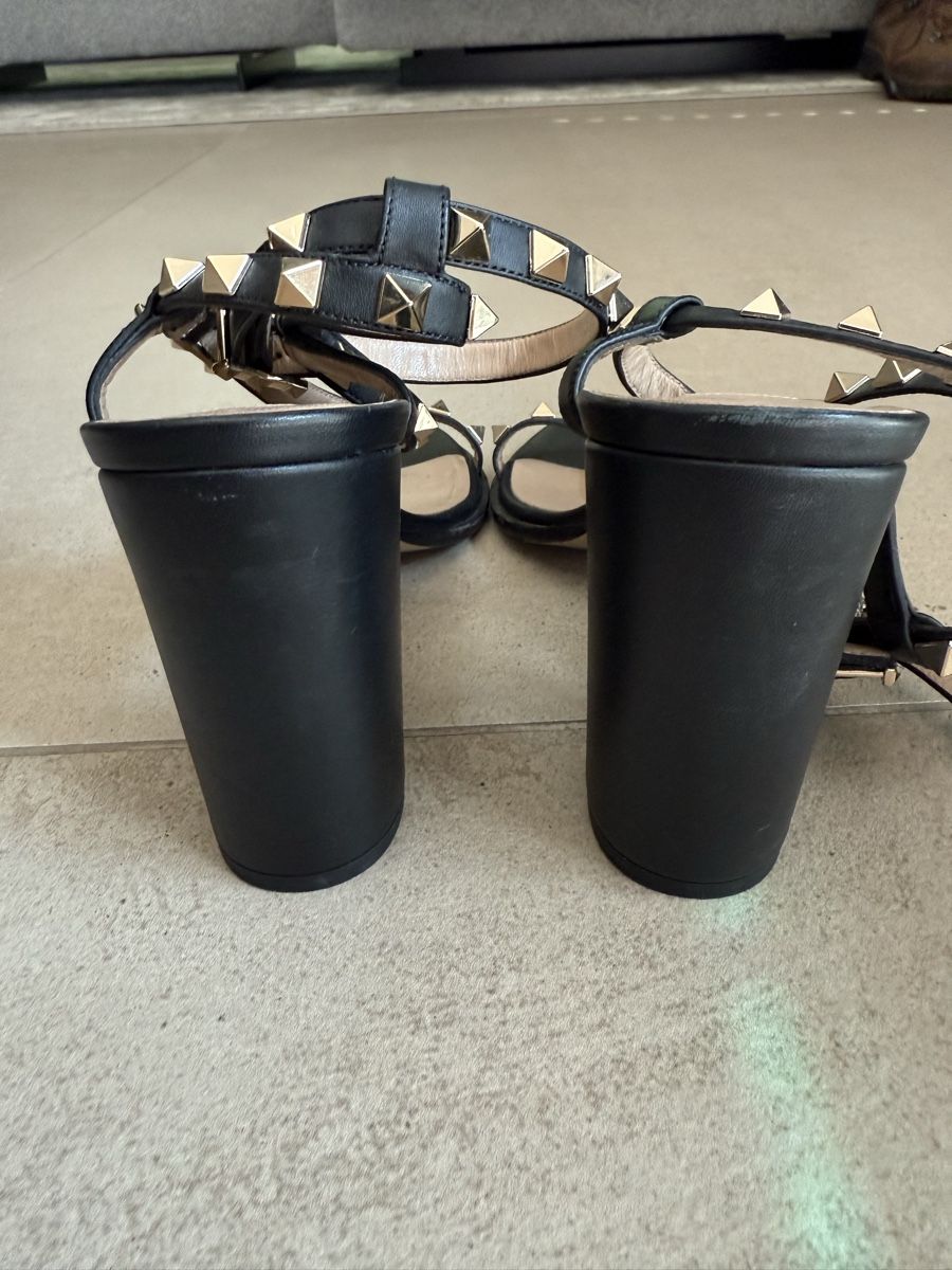 Valentino Scarpe da donna: Valentino Rockstud sandals size 37 – Usato da Cologny venduto da sab_xh7v 3