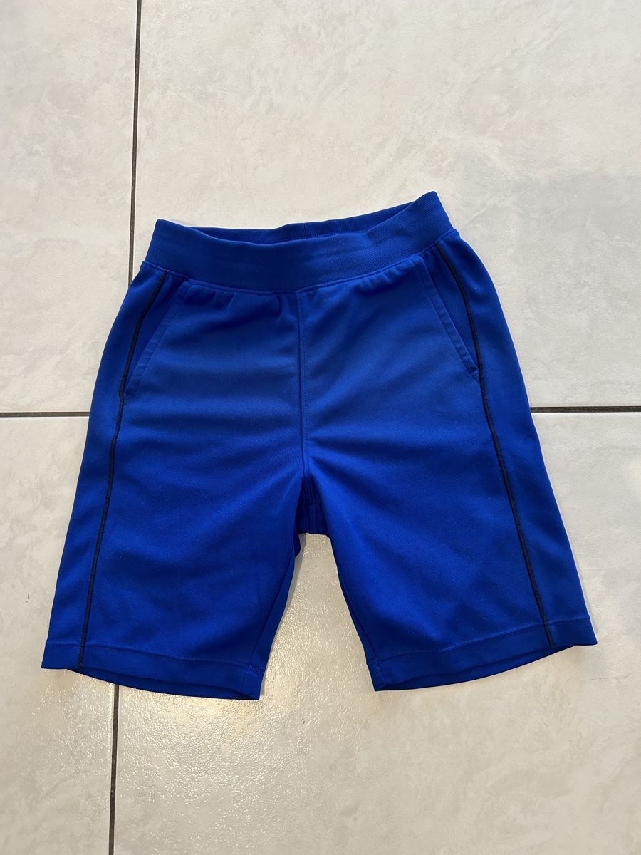 Adidas Lotti & Set di vestiti: Sportkleider set Gr.120-130 – Usato da Emmenbrücke venduto da LuTi80 5