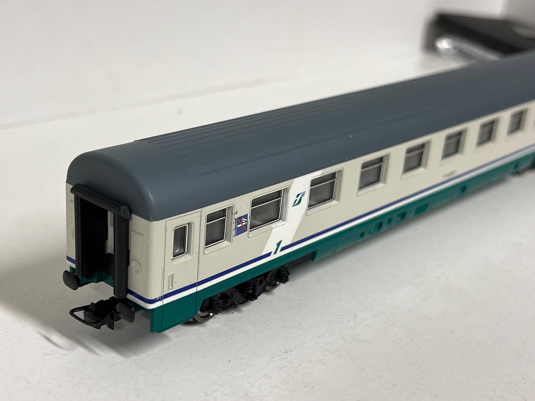 Lima Modelleisenbahnen: Lima FS 61 80 19-90 002-2 A h0 DC – Gebraucht aus Neuenhof von ludovicco 4